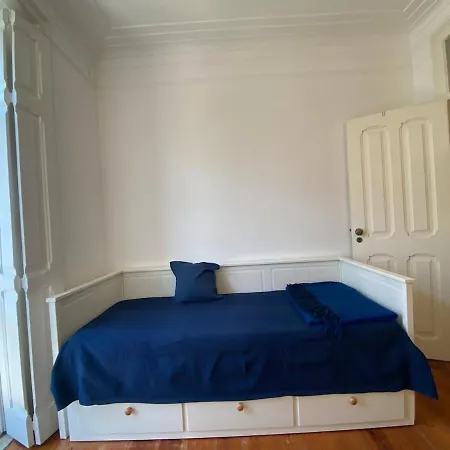 Perfect Flat In The Center *