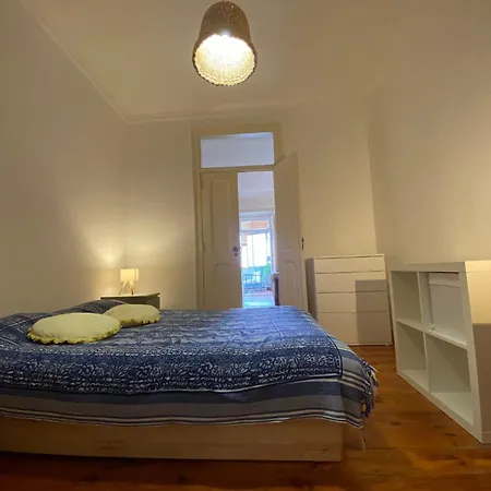 Perfect Flat In The Center * Lisboa
